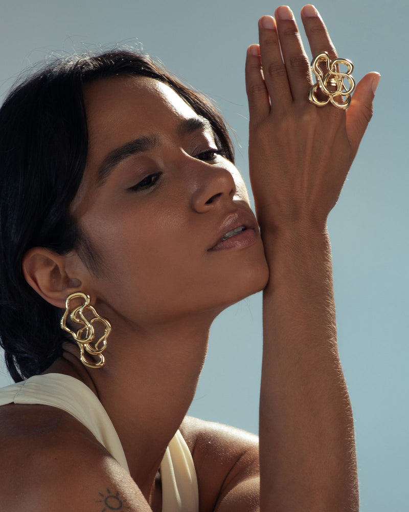 Brinco Rastros Banhado a Ouro