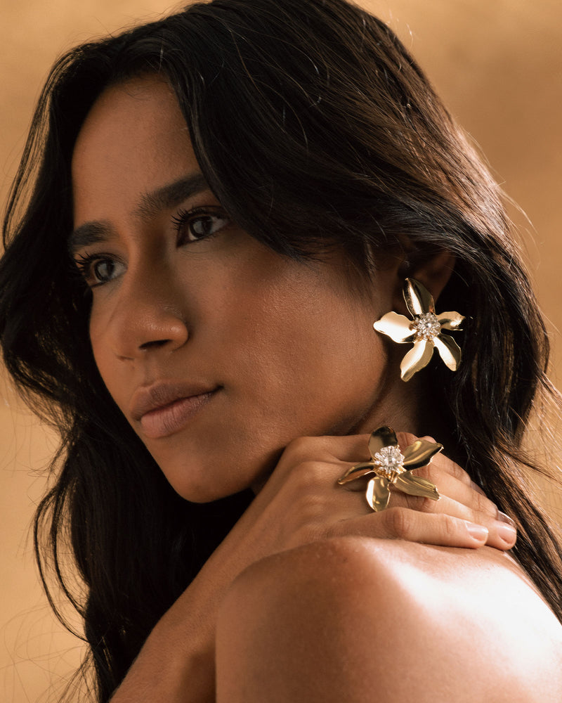 Brinco Flor do Éden Banhado a Ouro