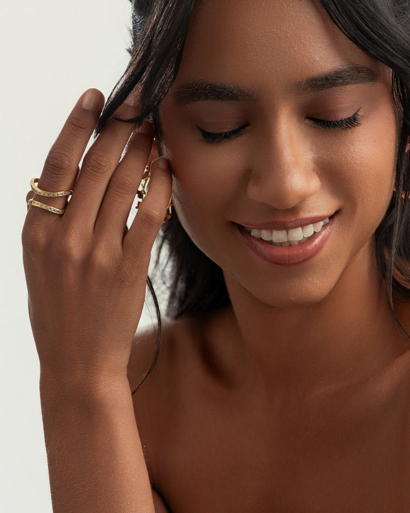 Anel Fluir Banhado a Ouro