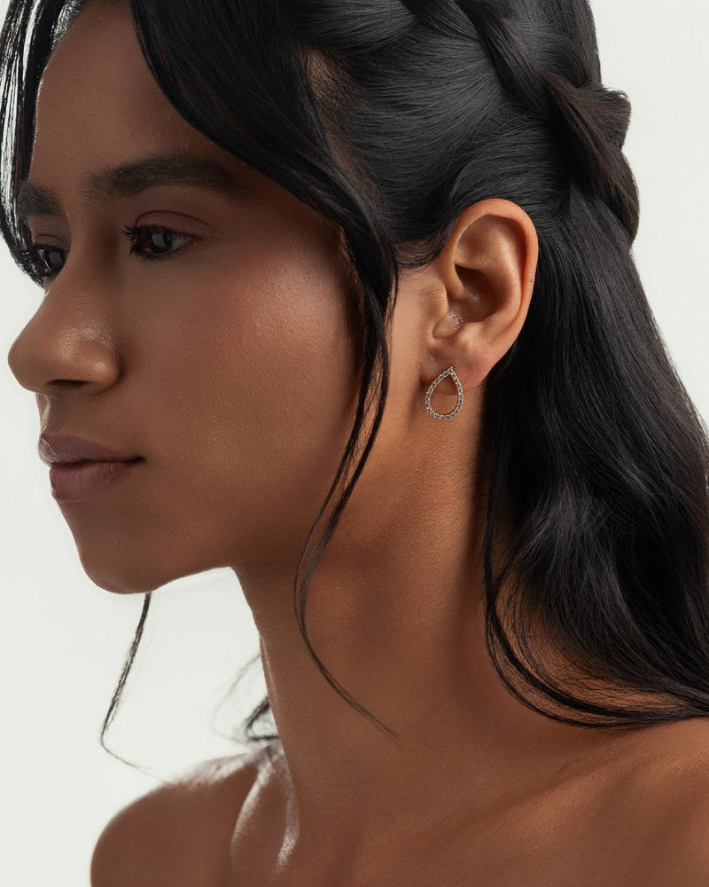 Brinco Gota Banhado a Ouro