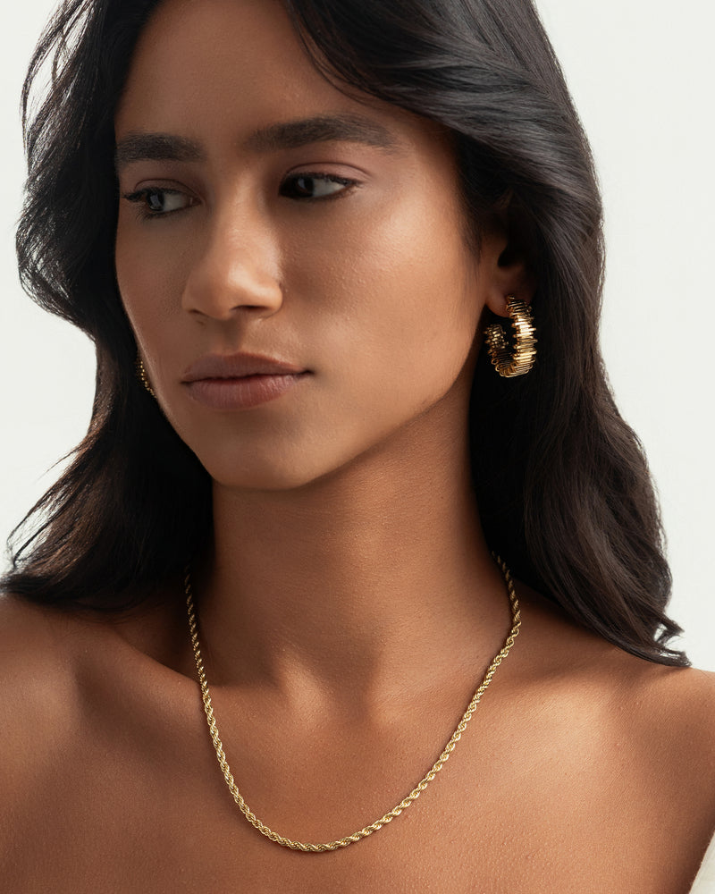 Colar Tramas Banhado a Ouro